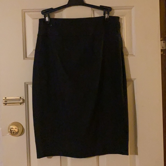 Women’s pencil skirt - Picture 4 of 8